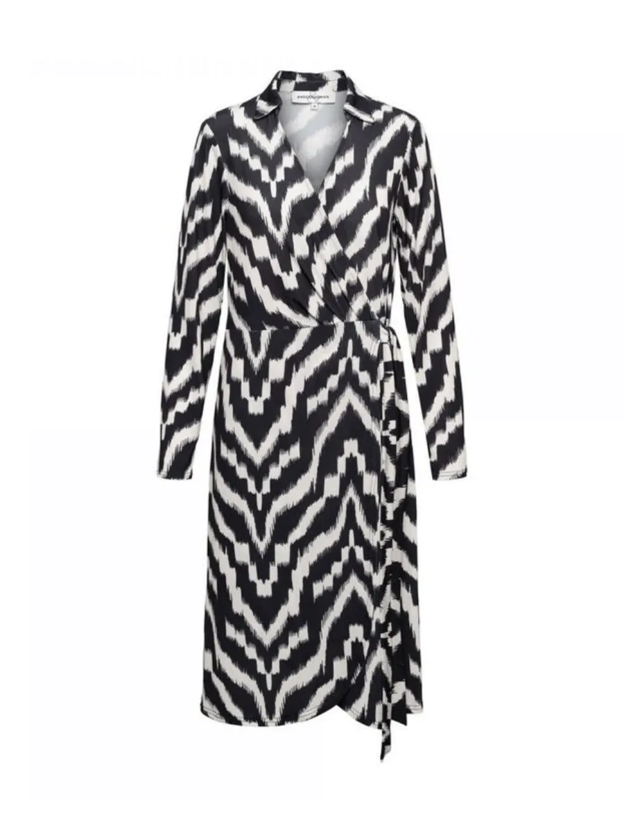 &Co Woman Lessy Dress Ikat Print DR240