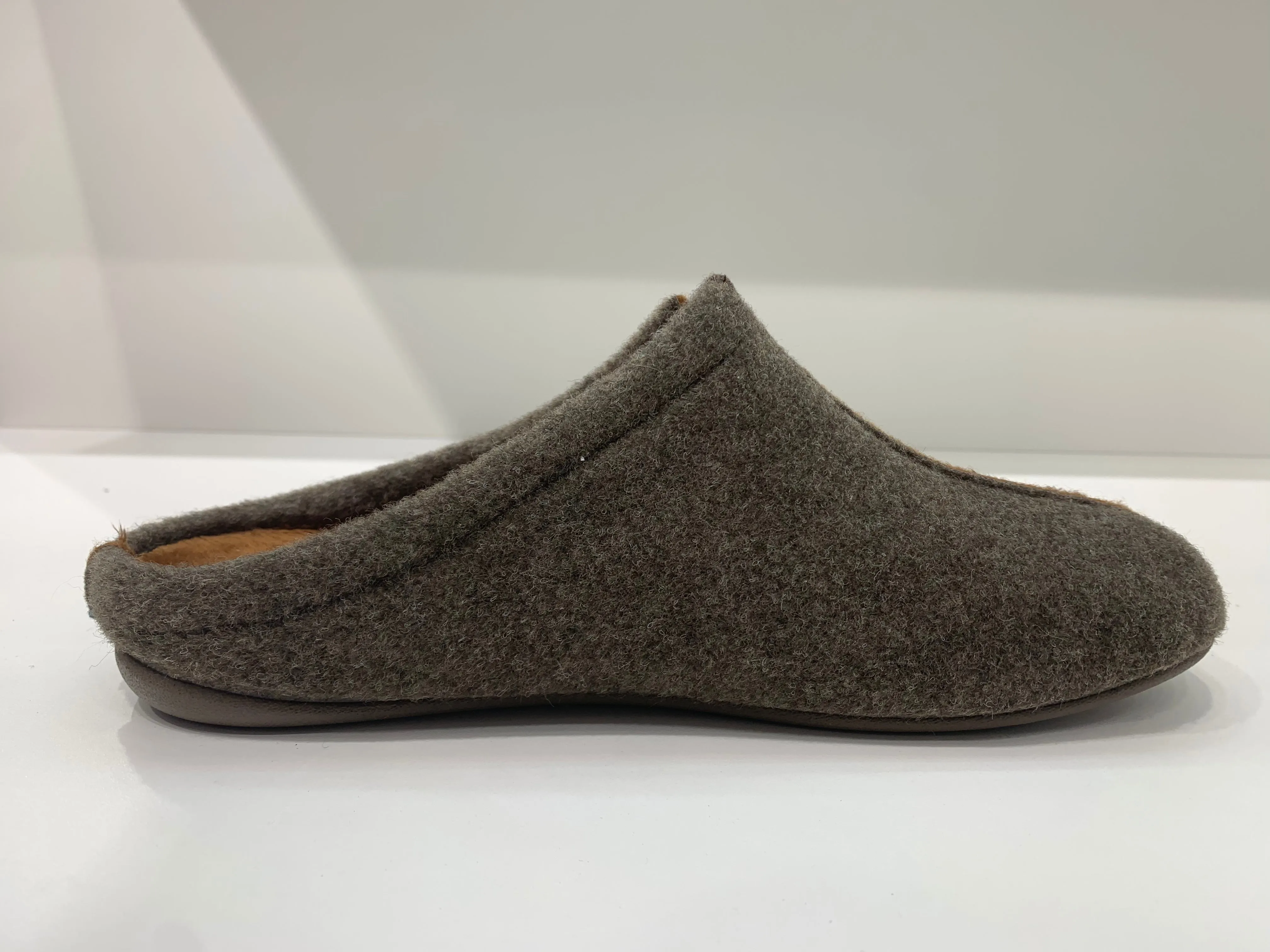 ARCTIC EASE BROWN