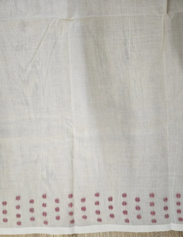 Balaram Saha’s Exclusive Off-White & Red Handwoven Cotton Jamdani Saree