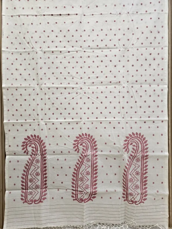 Balaram Saha’s Exclusive Off-White & Red Handwoven Cotton Jamdani Saree