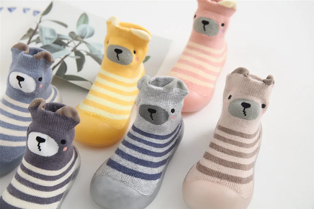 Bear Face Lining Grey Silicone Socks Shoes 2607 B
