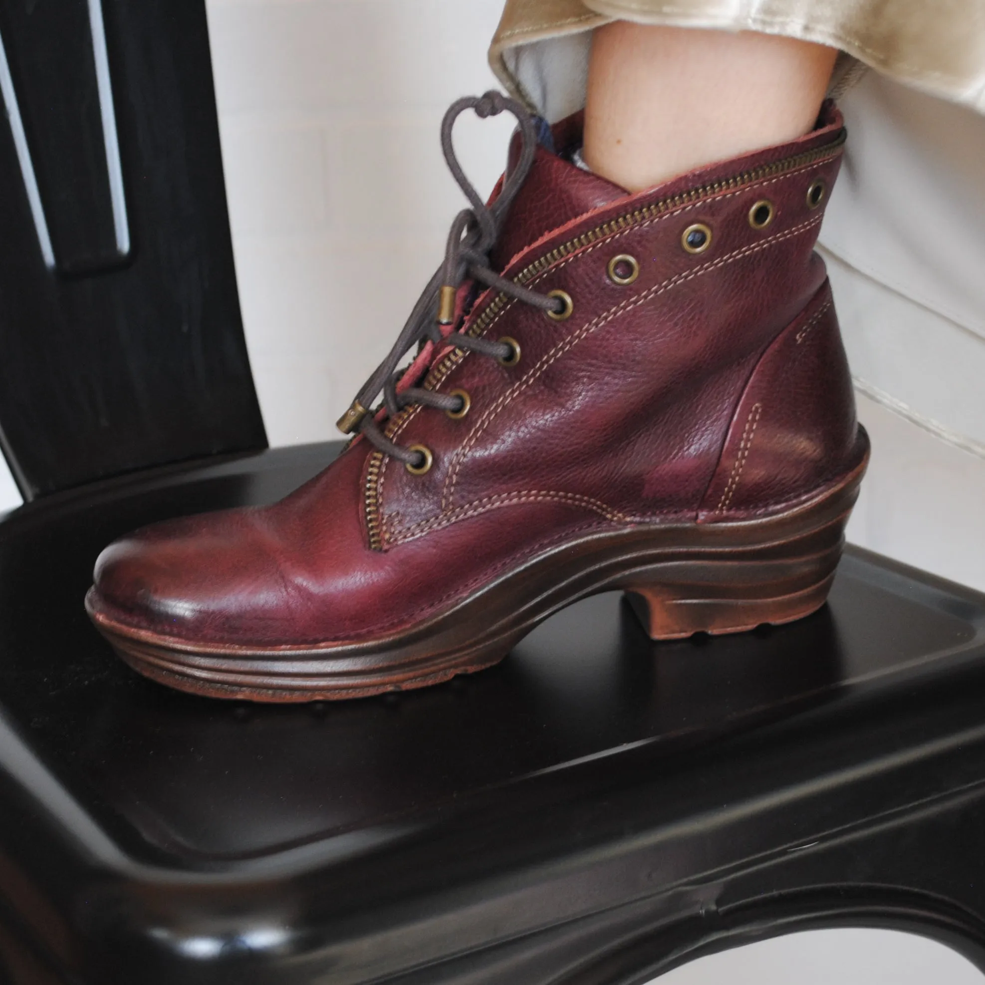 Bionico Burgundy Leather Zipper Trim Lace Up Booties
