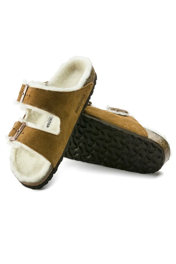 Birkenstock Arizona Fur Narrow Width in Mink