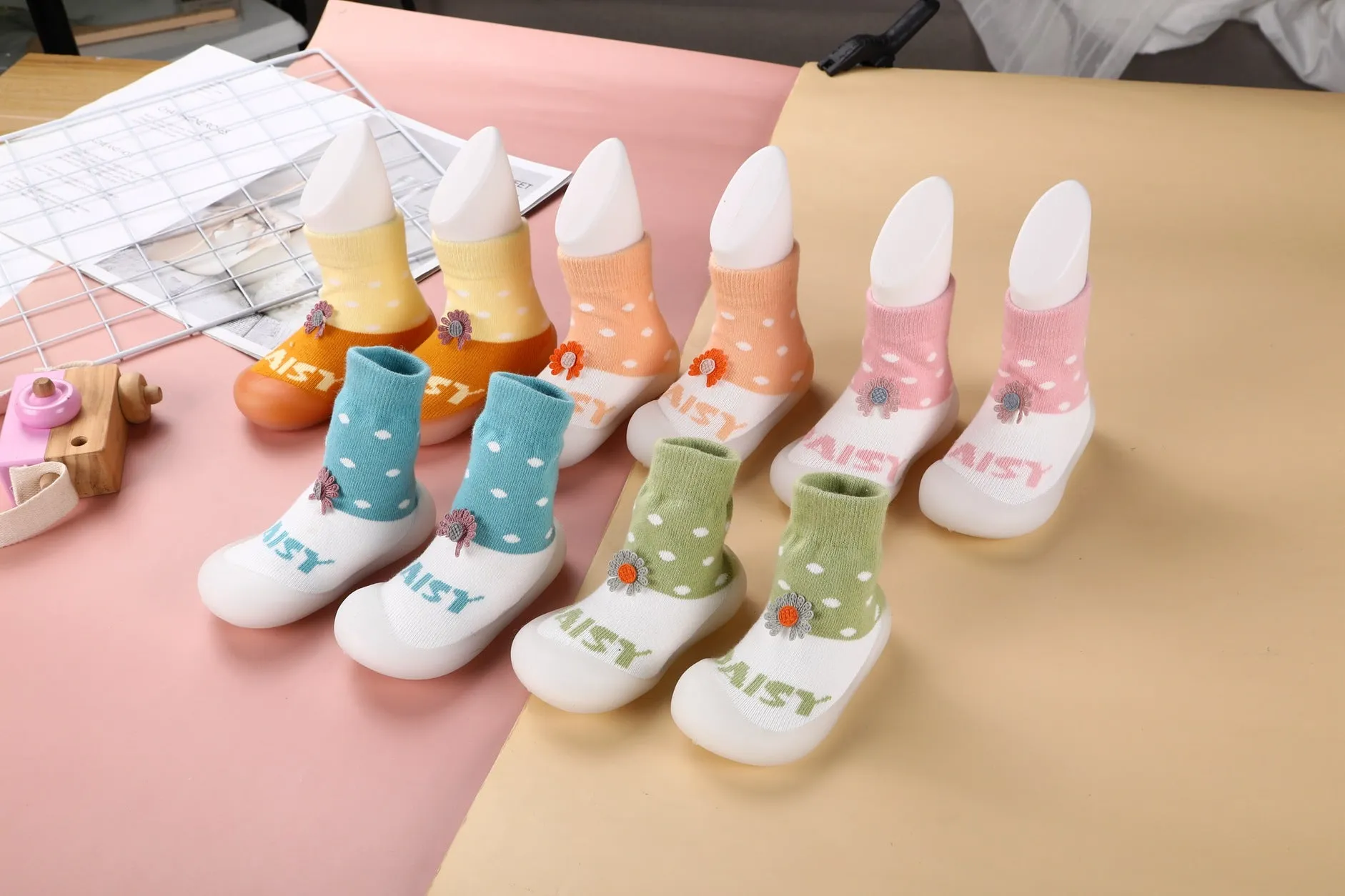 Daisy Green Silicone Socks Shoes 2606 E