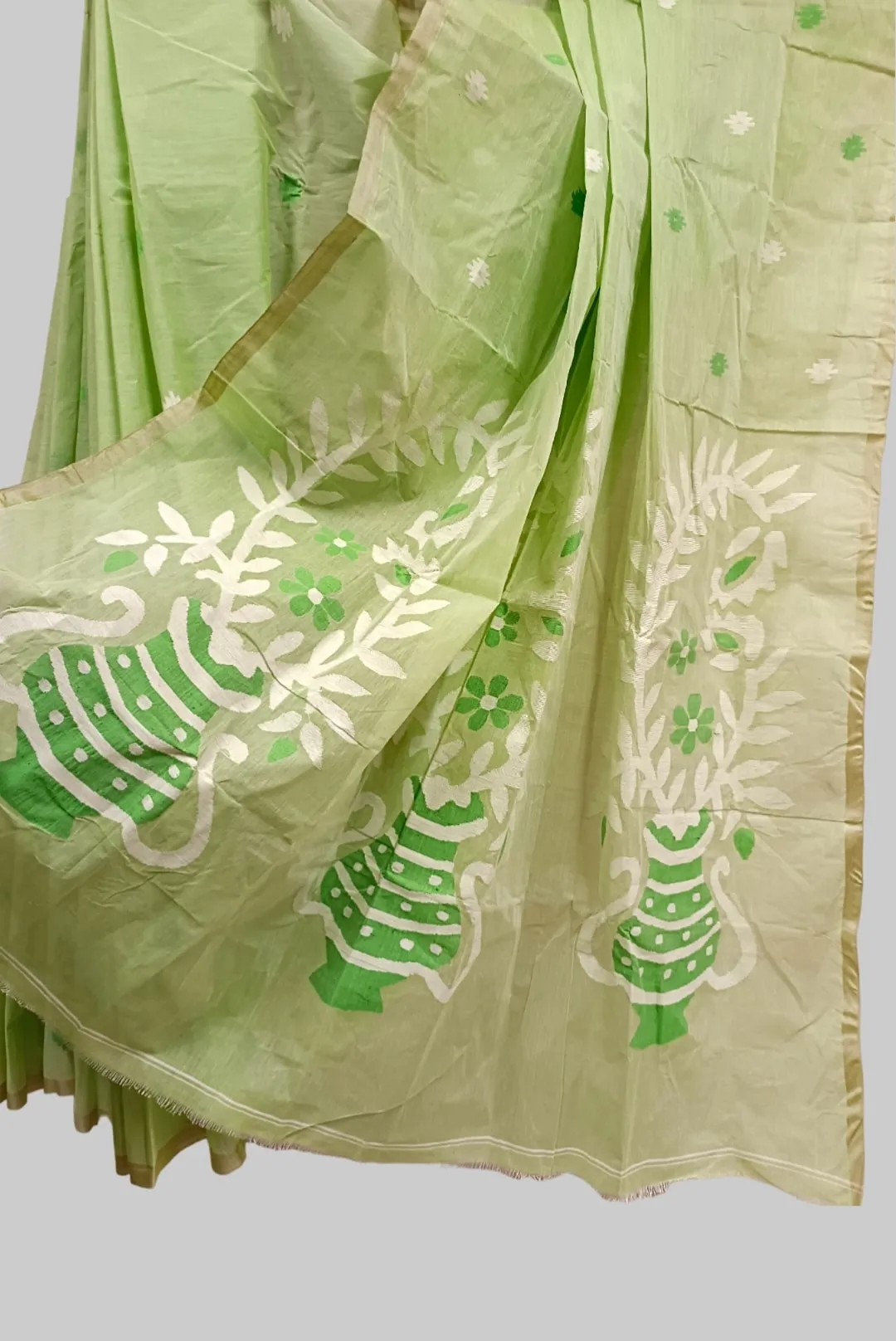 Green Handloom Traditional Cotton Jamdani Saree
