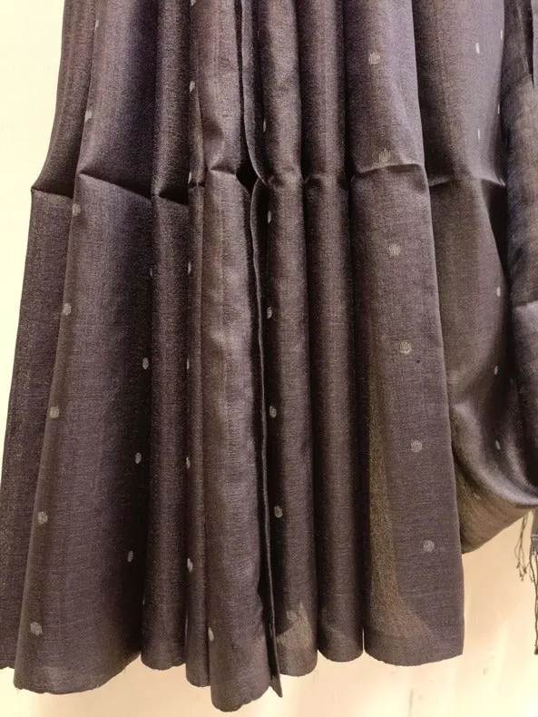 Indigo Blue Handloom Tussar Silk Jamdani Saree by Balaram Saha