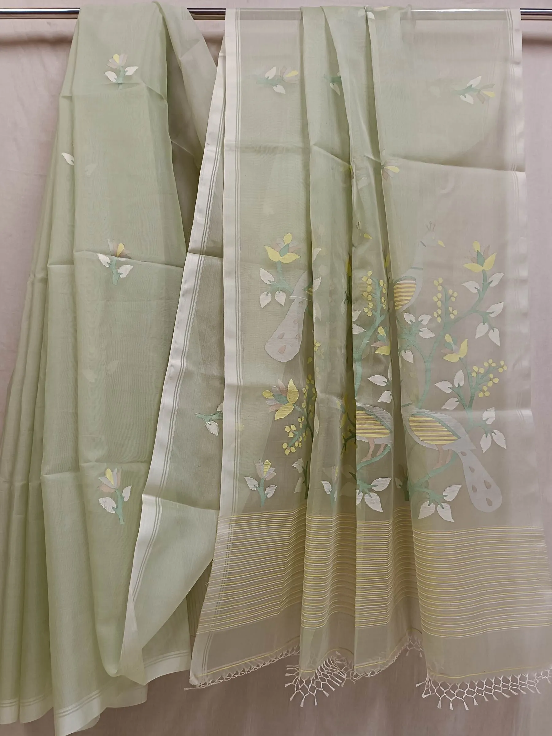 Light Green Fine Quality Handwoven Muslin Silk Jamdani Saree
