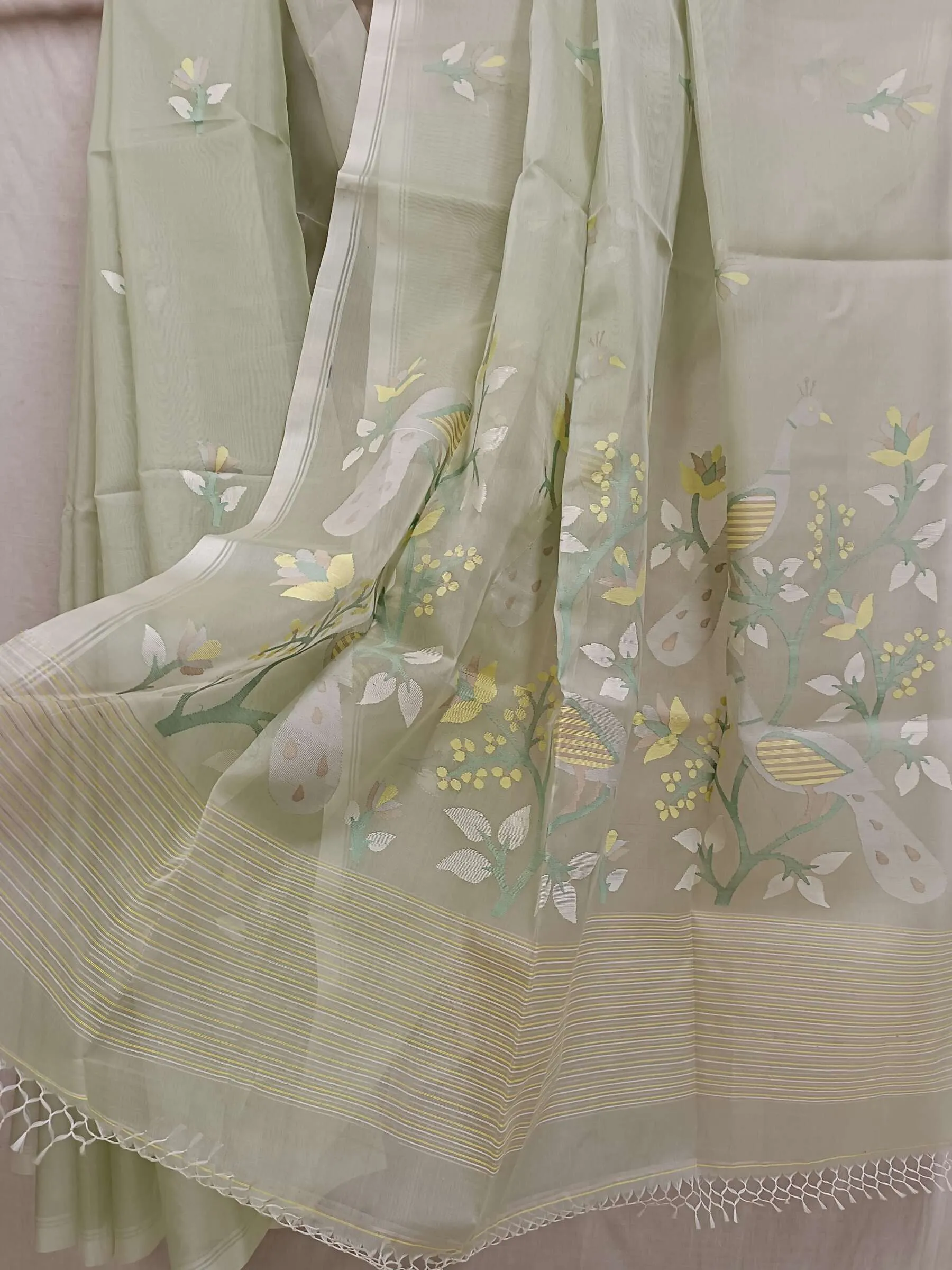Light Green Fine Quality Handwoven Muslin Silk Jamdani Saree