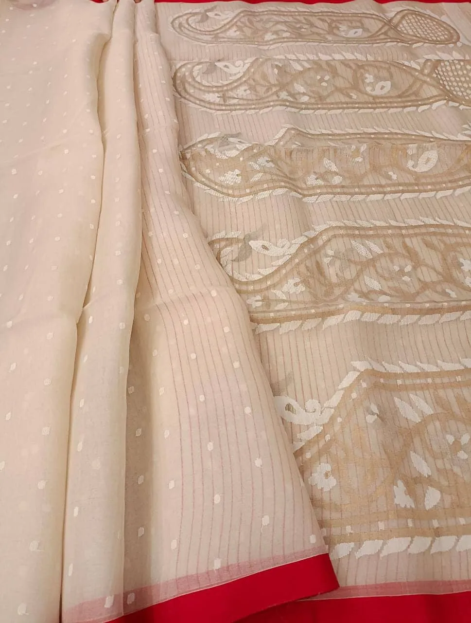 Off White Handwoven Muslin Silk Jamdani saree