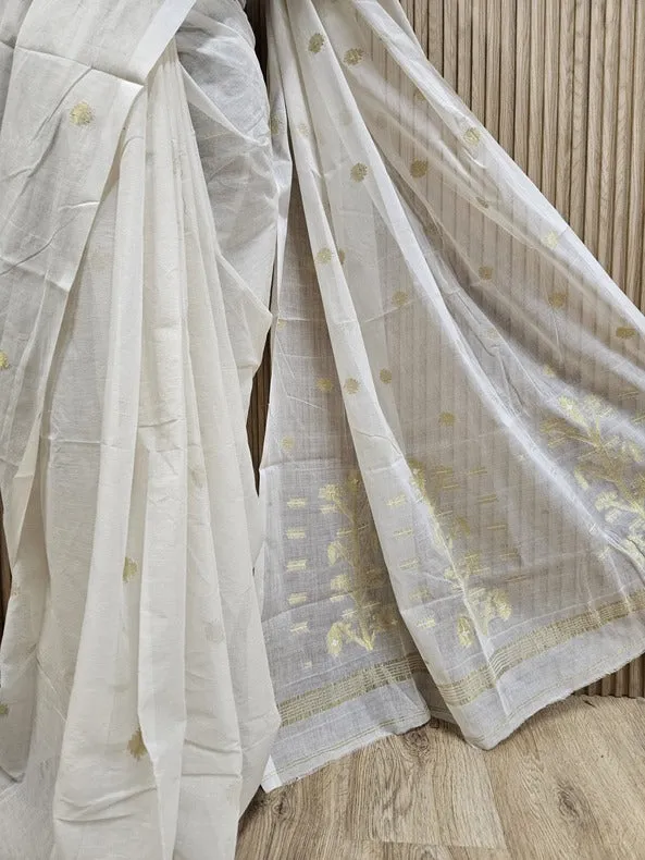 The Elegance of Handloom – Off-White & Gold Cotton Jamdani Saree | Balaram Saha