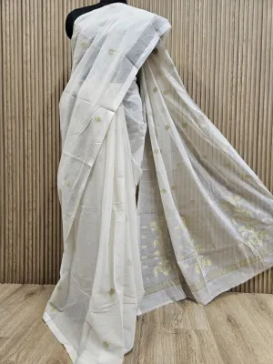The Elegance of Handloom – Off-White & Gold Cotton Jamdani Saree | Balaram Saha