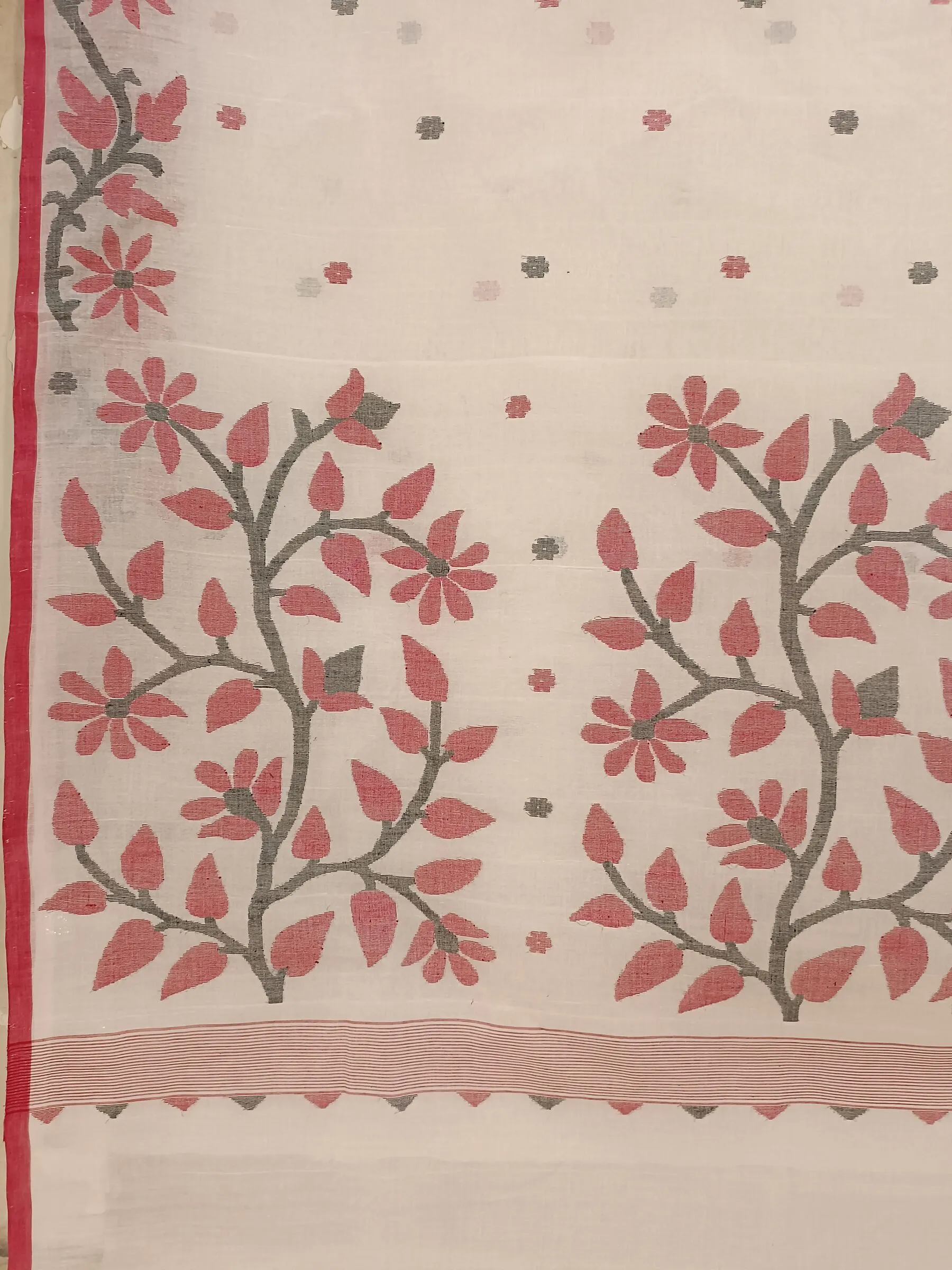 WHITE & RED HANDLOOM HANDWOVEN JAMDANI SAREE