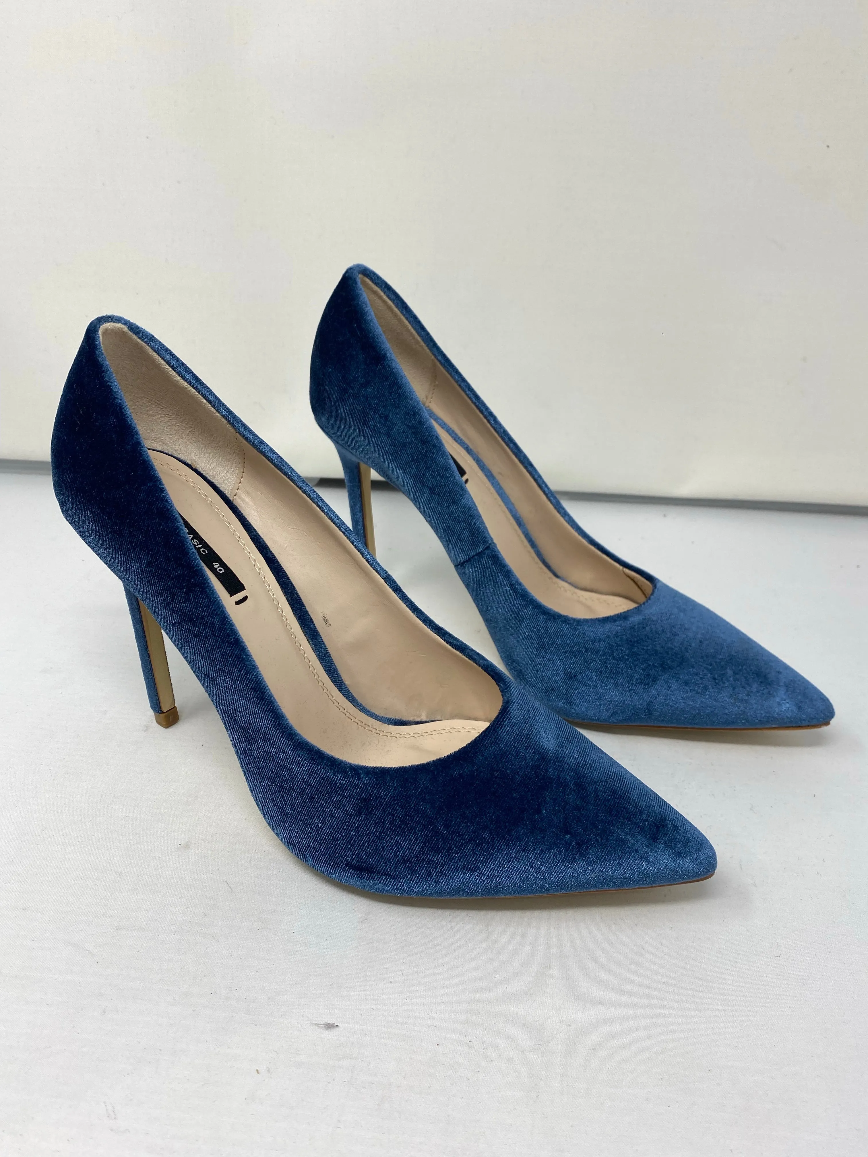 ZARA Basic Blue Velvet Pump