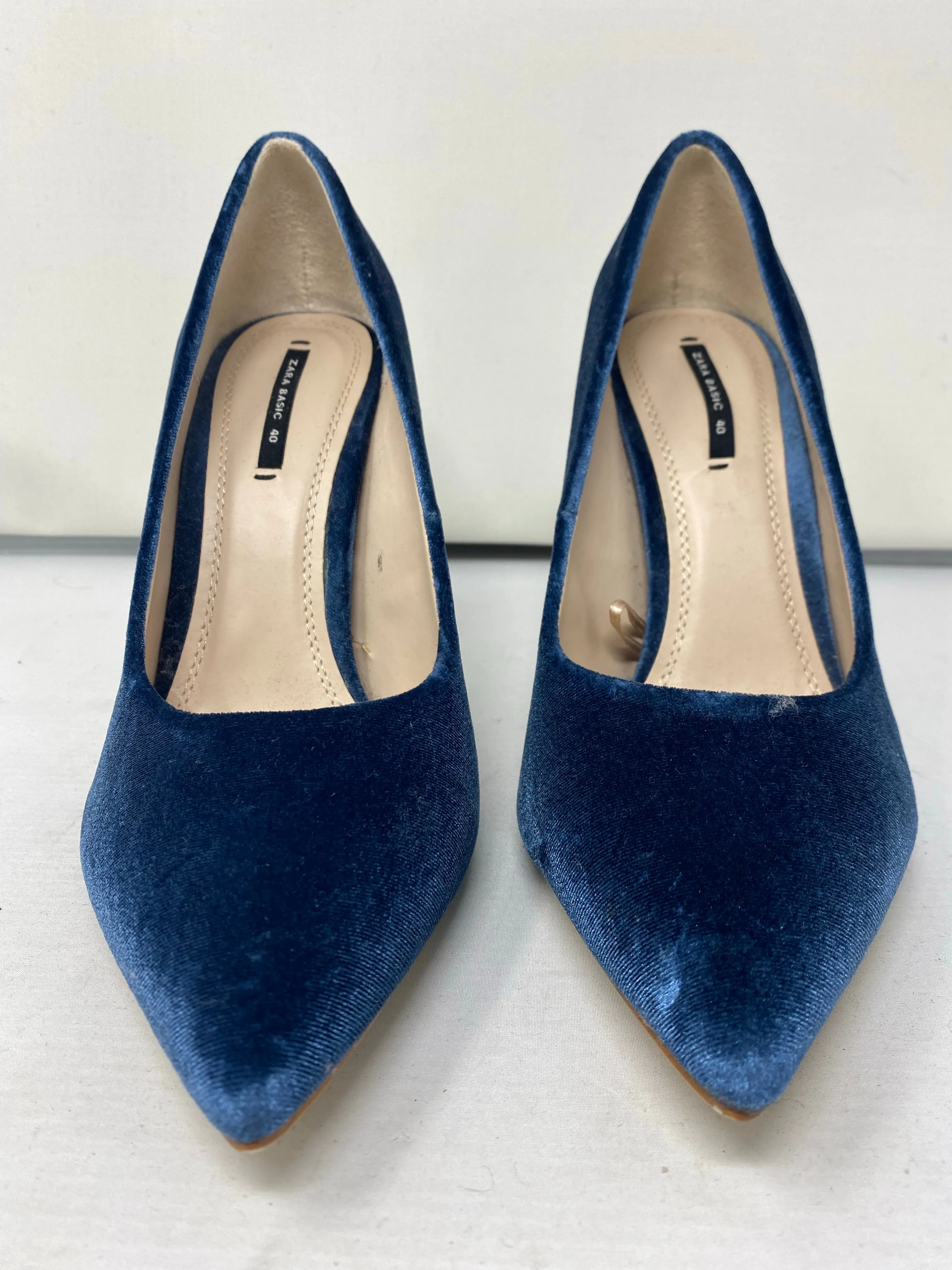 ZARA Basic Blue Velvet Pump